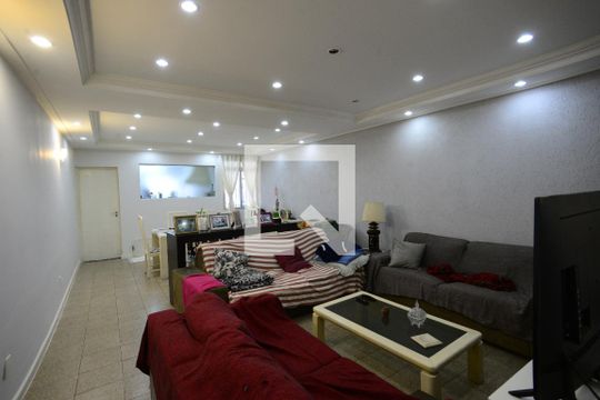 Casa à venda com 4 quartos, 170m² em Cambuci, São Paulo