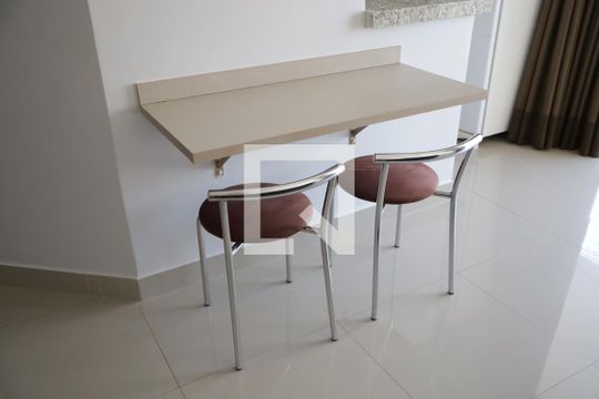 Sala de kitnet/studio para alugar com 1 quarto, 60m² em Setor Bueno, Goiânia