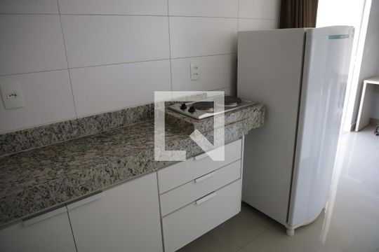 Cozinha de kitnet/studio para alugar com 1 quarto, 60m² em Setor Bueno, Goiânia