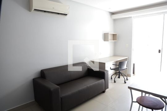 Sala de apartamento para alugar com 1 quarto, 60m² em Setor Bueno, Goiânia