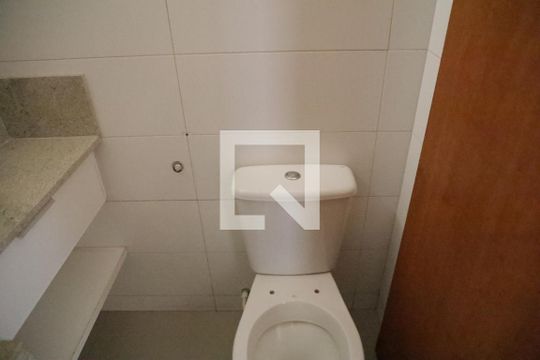 Banheiro de apartamento para alugar com 1 quarto, 60m² em Setor Bueno, Goiânia