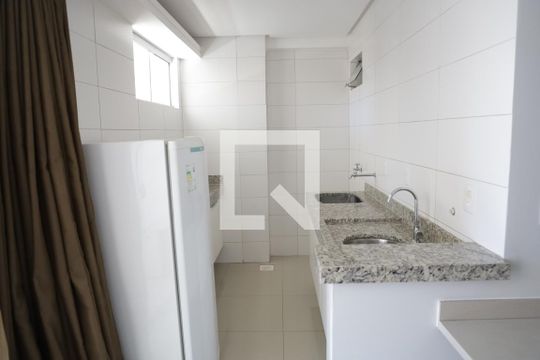 Cozinha de apartamento para alugar com 1 quarto, 60m² em Setor Bueno, Goiânia