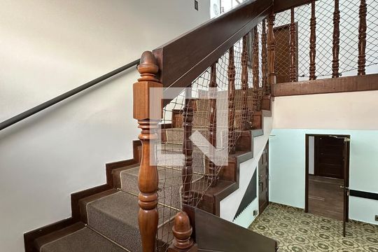 Casa à venda com 5 quartos, 348m² em Pampulha, Belo Horizonte