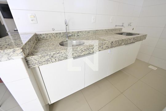 Cozinha de kitnet/studio para alugar com 1 quarto, 60m² em Setor Bueno, Goiânia