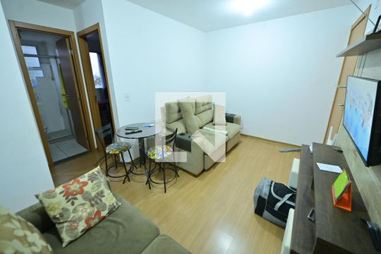 Sala de apartamento para alugar com 2 quartos, 48m² em Setor Perim, Goiânia