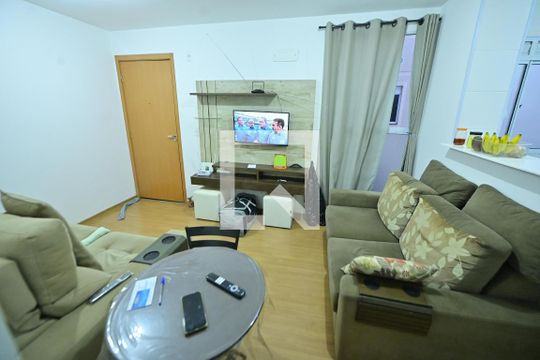 Sala de apartamento para alugar com 2 quartos, 48m² em Setor Perim, Goiânia