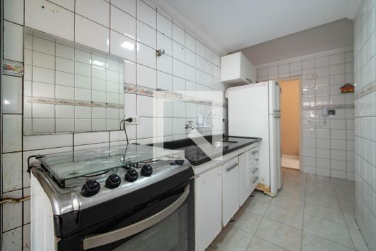 Cozinha de apartamento à venda com 2 quartos, 64m² em Vila Babilonia, São Paulo