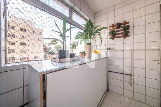 Lavanderia de apartamento à venda com 2 quartos, 64m² em Vila Babilonia, São Paulo