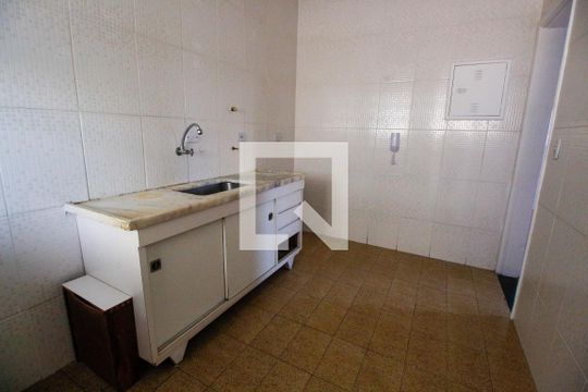 Cozinha de apartamento para alugar com 2 quartos, 56m² em Parque Santos Dumont, Taboão da Serra