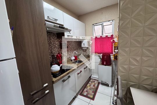 Cozinha de apartamento para alugar com 2 quartos, 55m² em Campina, São Leopoldo