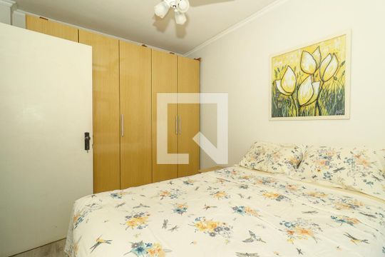 Quarto de apartamento para alugar com 1 quarto, 43m² em Jardim Lindóia, Porto Alegre