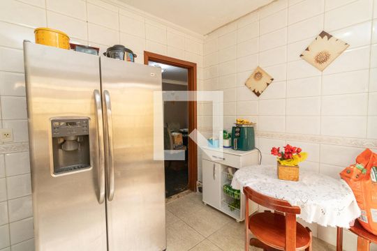 Cozinha de casa à venda com 2 quartos, 100m² em Vila Mesquita, São Paulo