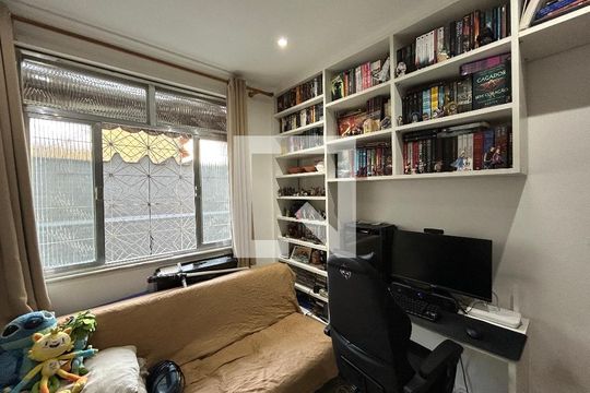Quarto de apartamento para alugar com 2 quartos, 90m² em Vila Valqueire, Rio de Janeiro