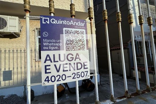 Placa de apartamento à venda com 2 quartos, 90m² em Vila Valqueire, Rio de Janeiro