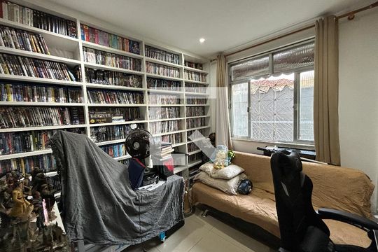 Quarto de apartamento para alugar com 2 quartos, 90m² em Vila Valqueire, Rio de Janeiro