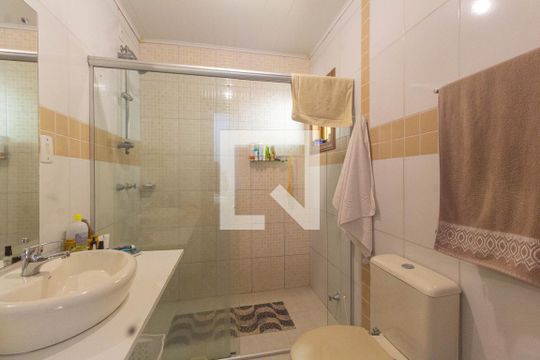 Banheiro da Suíte de casa à venda com 3 quartos, 220m² em Campestre, São Leopoldo