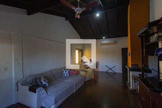 Sala de casa à venda com 3 quartos, 220m² em Campestre, São Leopoldo