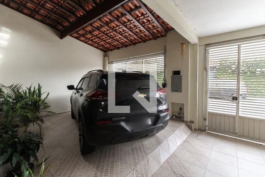 Garagem de casa para alugar com 4 quartos, 245m² em São Miguel, São Paulo