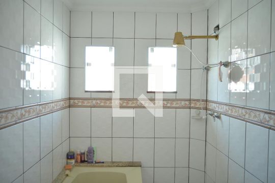 Banheiro da Suíte de casa à venda com 3 quartos, 300m² em Vila Guiomar, Santo André