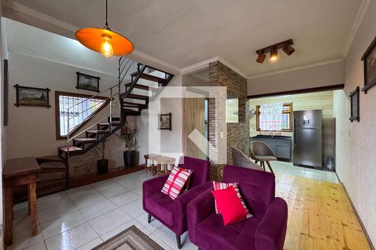 Sala de casa à venda com 3 quartos, 150m² em Santos Dumont, São Leopoldo