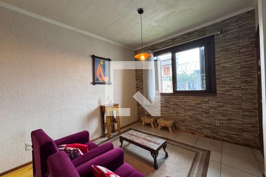 Sala de casa à venda com 3 quartos, 150m² em Santos Dumont, São Leopoldo