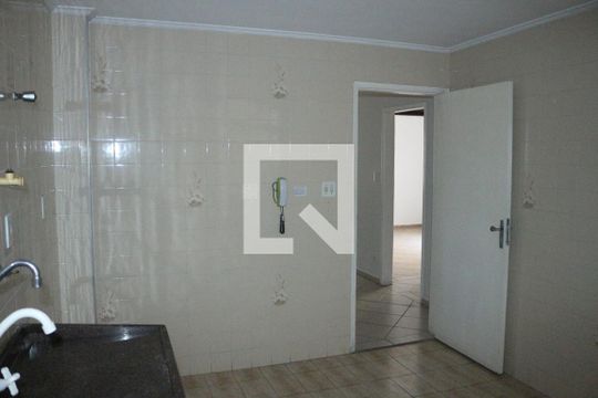 Cozinha de apartamento para alugar com 2 quartos, 74m² em Osvaldo Cruz, São Caetano do Sul