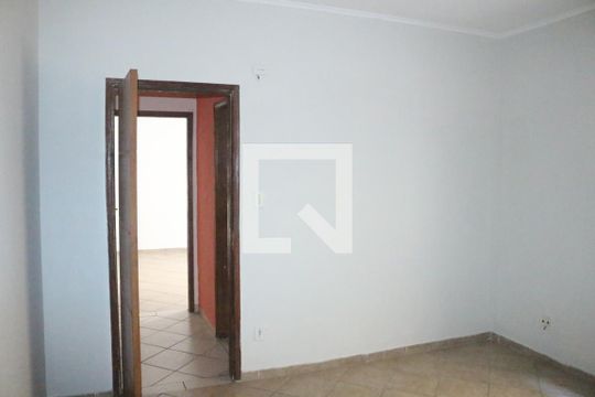 Quarto 2 de apartamento para alugar com 2 quartos, 74m² em Osvaldo Cruz, São Caetano do Sul