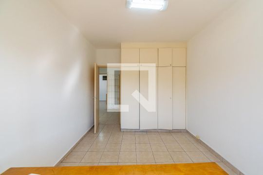 Quarto 2 de casa para alugar com 3 quartos, 183m² em Jabaquara, São Paulo