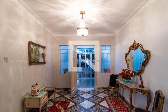 Hall de entrada de casa à venda com 3 quartos, 240m² em Água Branca, São Paulo