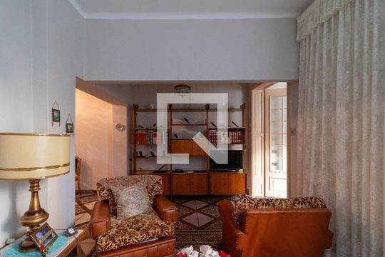 Sala de casa à venda com 3 quartos, 240m² em Água Branca, São Paulo