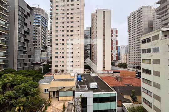 Vista de kitnet/studio à venda com 1 quarto, 32m² em Moema, São Paulo