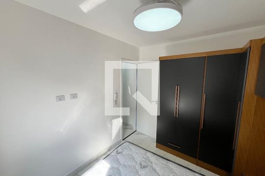 Quarto de apartamento para alugar com 1 quarto, 30m² em Parque Peruche, São Paulo