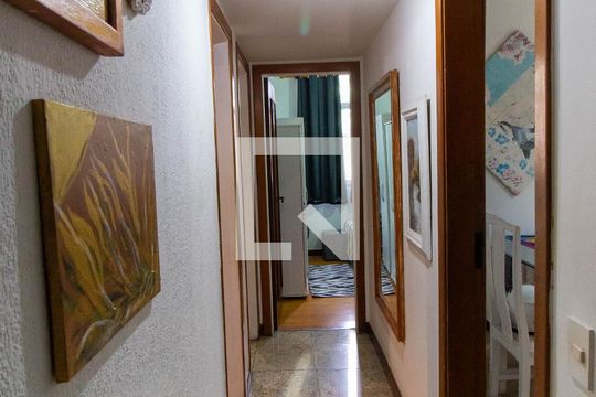 Corredor de apartamento para alugar com 3 quartos, 110m² em Icaraí, Niterói