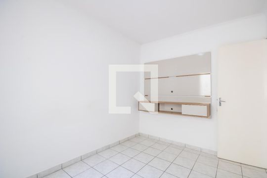 Quarto 1 de apartamento para alugar com 2 quartos, 55m² em Vl Ayrosa, Osasco