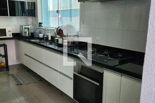 Casa à venda com 3 quartos, 290m² em Recreio dos Bandeirantes, Rio de Janeiro