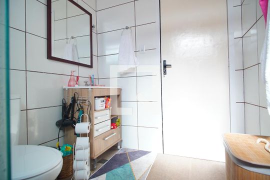 Banheiro Corredor de apartamento à venda com 3 quartos, 77m² em Sarandi, Porto Alegre
