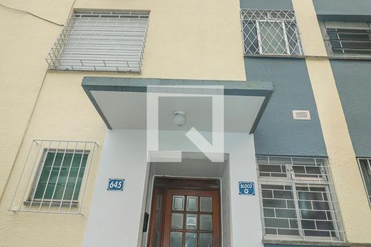 Fachada de apartamento para alugar com 1 quarto, 39m² em Passo D’areia, Porto Alegre