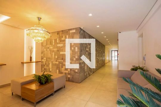 Hall de entrada de apartamento à venda com 2 quartos, 110m² em Vila Yara, Osasco