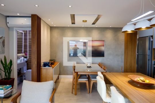 Sala de apartamento à venda com 2 quartos, 110m² em Vila Yara, Osasco