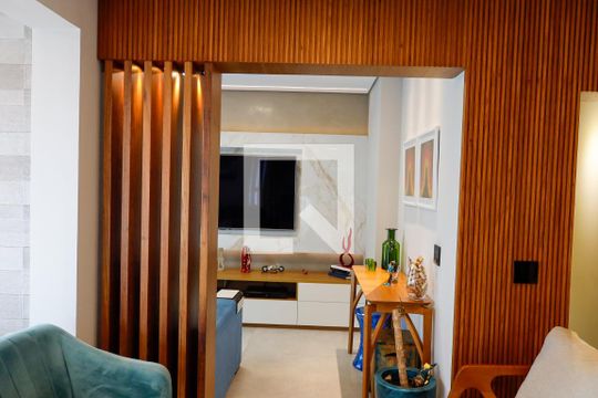 Sala de apartamento à venda com 2 quartos, 110m² em Vila Yara, Osasco