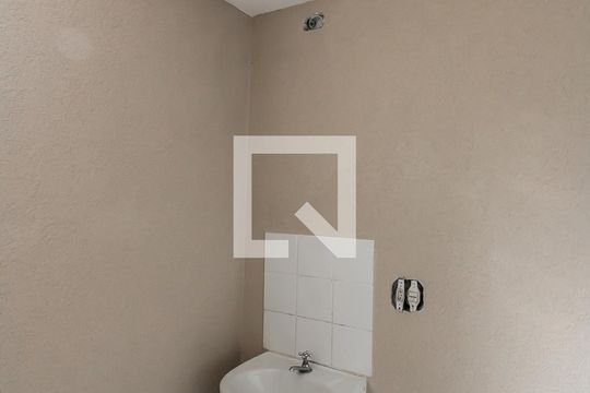 Banheiro de apartamento para alugar com 2 quartos, 51m² em Jardim Maringa, São Paulo