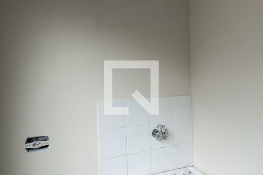 Área de Serviço de apartamento para alugar com 2 quartos, 51m² em Jardim Maringa, São Paulo