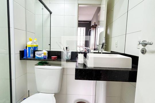 Banheiro da Suíte de apartamento para alugar com 1 quarto, 27m² em Jardim Caravelas, São Paulo
