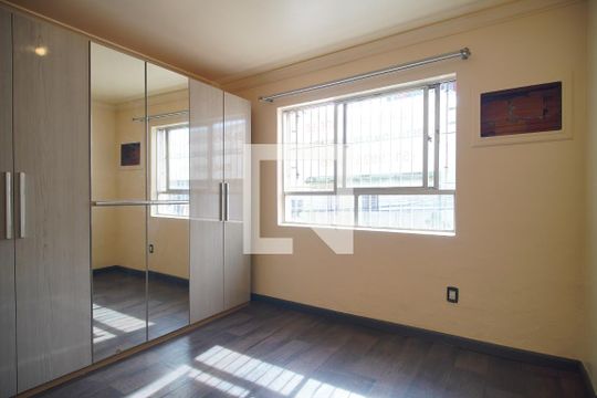 Quarto de apartamento à venda com 1 quarto, 50m² em Centro, São Leopoldo