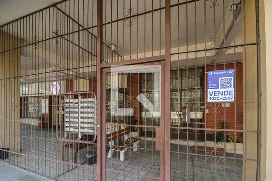 Plaquinha de apartamento à venda com 3 quartos, 112m² em Santa Cecília, Porto Alegre
