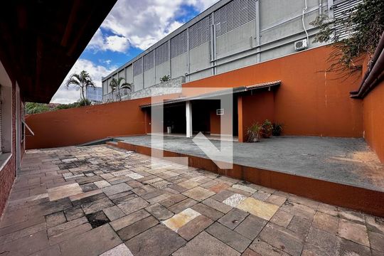 Quintal de casa à venda com 5 quartos, 430m² em Chácara Monte Alegre, São Paulo