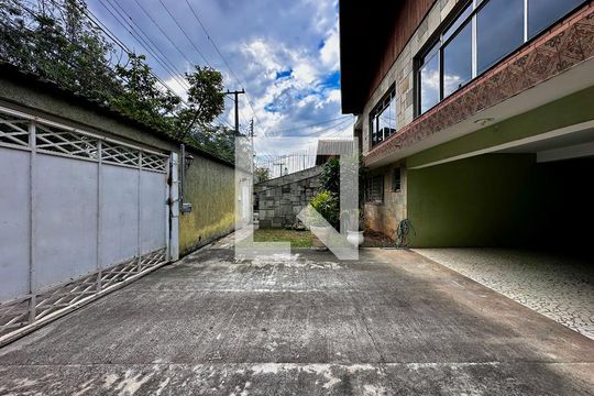 Garagem de casa à venda com 5 quartos, 430m² em Chácara Monte Alegre, São Paulo