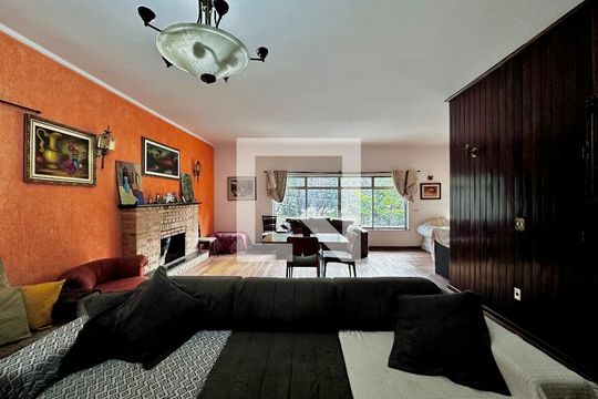 Sala de casa à venda com 5 quartos, 430m² em Chácara Monte Alegre, São Paulo
