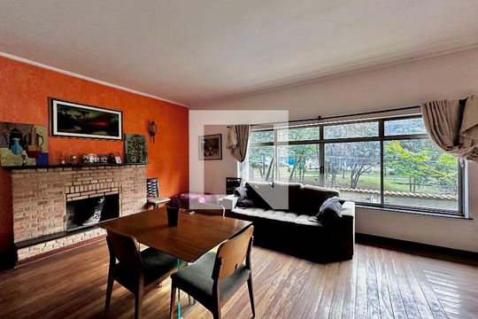 Sala de casa à venda com 5 quartos, 430m² em Chácara Monte Alegre, São Paulo
