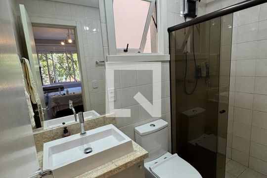 Banheiro 2 de apartamento à venda com 2 quartos, 81m² em Santo Antônio, Porto Alegre